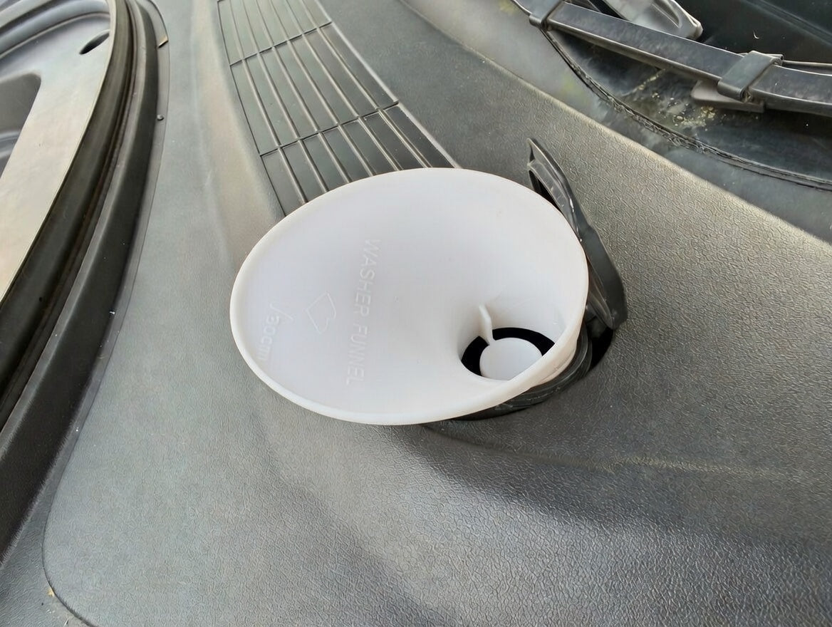Screen Washer Funnel - Tesla Model 3&Y 20/23